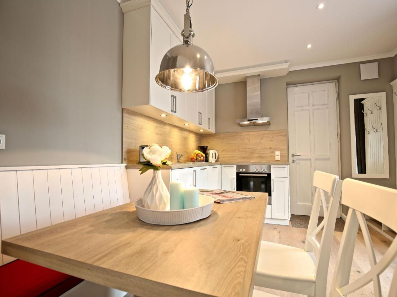 Kleine Charlotte - Traumwohnung Mit Terrasse Fuer 4 Personen Wangerooge Exterior foto